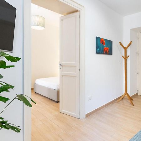 Four Luxury Apartment Палермо Екстериор снимка
